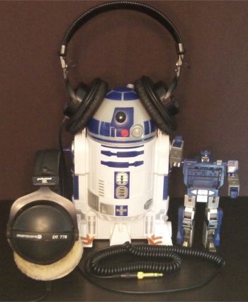 R2D2 headphones